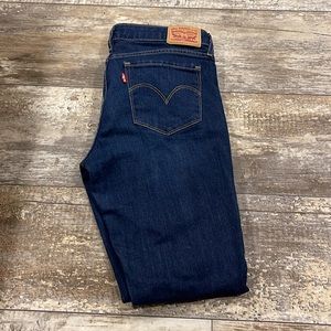 Classic Blue Levi Jeans